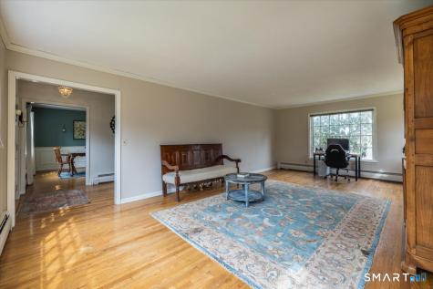 5 Mount Pleasant Road Newtown CT 06470