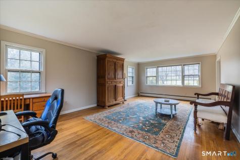 5 Mount Pleasant Road Newtown CT 06470