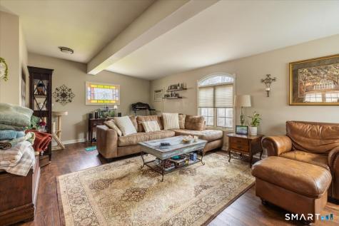 5 Mount Pleasant Road Newtown CT 06470