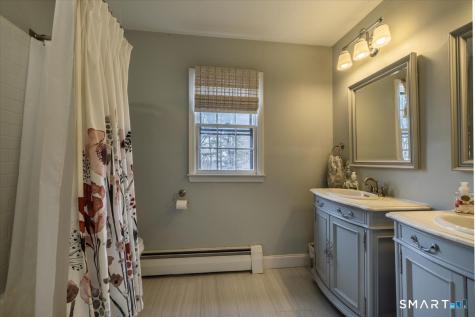 5 Mount Pleasant Road Newtown CT 06470