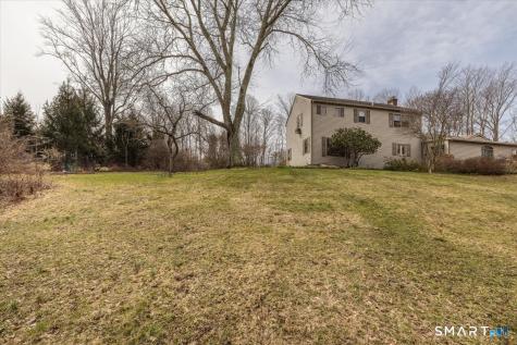 5 Mount Pleasant Road Newtown CT 06470