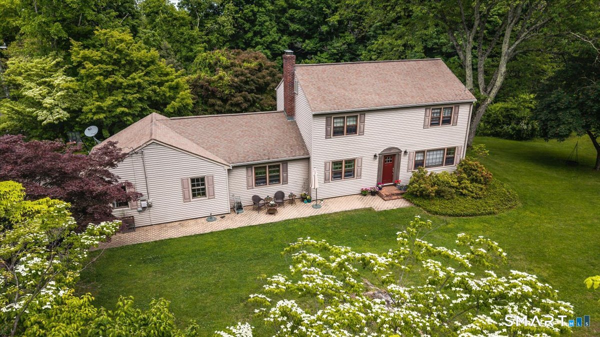 5 Mount Pleasant Road Newtown CT 06470