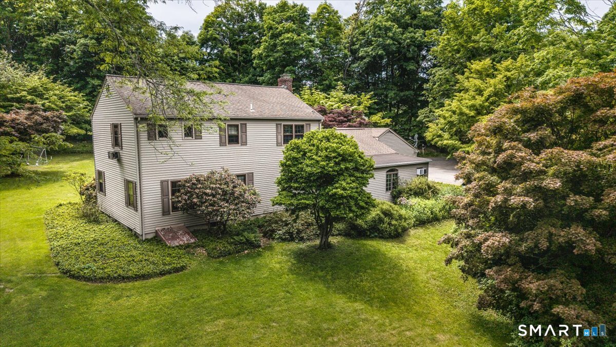5 Mount Pleasant Road Newtown CT 06470