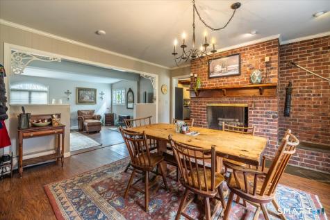 5 Mount Pleasant Road Newtown CT 06470