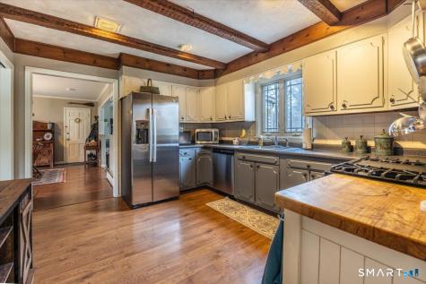 5 Mount Pleasant Road Newtown CT 06470