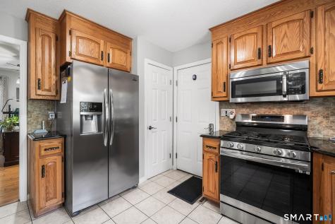 187 Cariati Boulevard Meriden CT 06451
