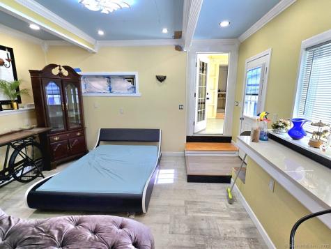 127 Hollywood Avenue West Hartford CT 06110