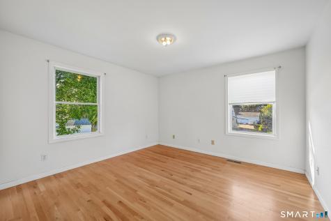 15 Barker Place Branford CT 06405