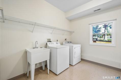 15 Barker Place Branford CT 06405