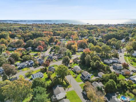 15 Barker Place Branford CT 06405