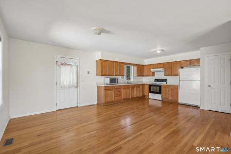 15 Barker Place Branford CT 06405