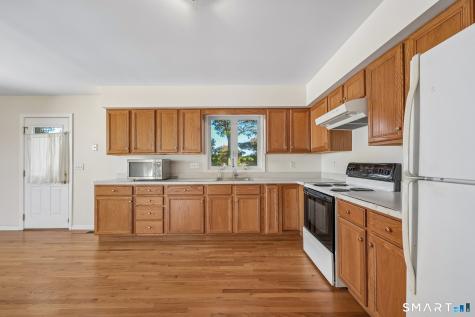 15 Barker Place Branford CT 06405