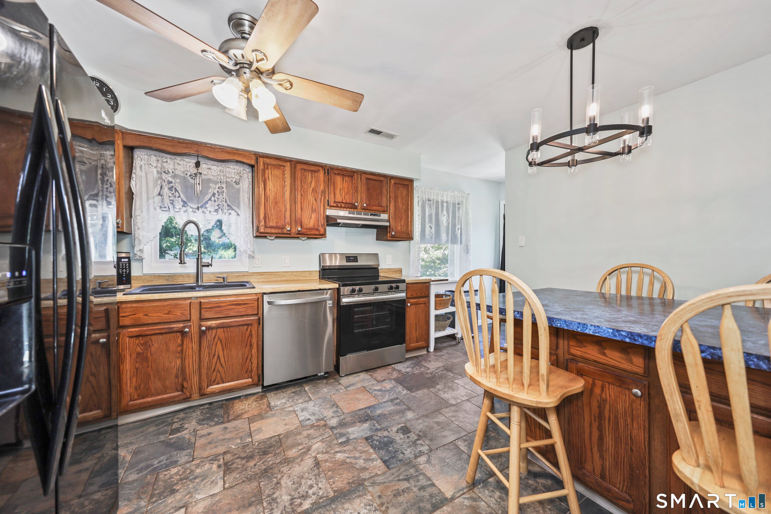 49 Schenck Lane Naugatuck CT 06770