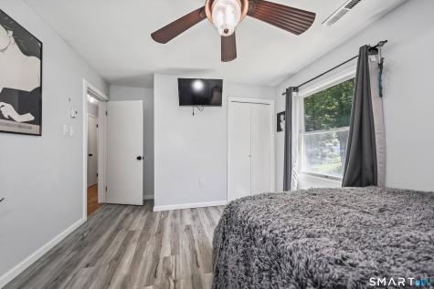 49 Schenck Lane Naugatuck CT 06770