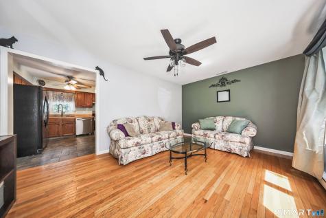 49 Schenck Lane Naugatuck CT 06770