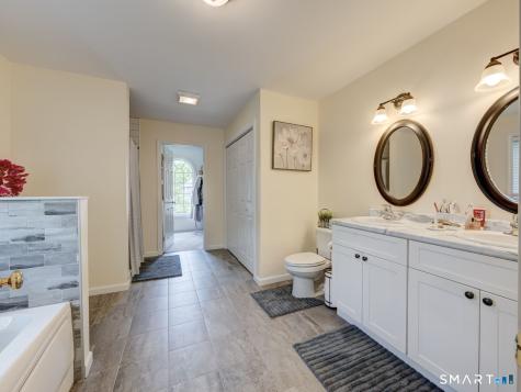41 Marina Court Meriden CT 06451