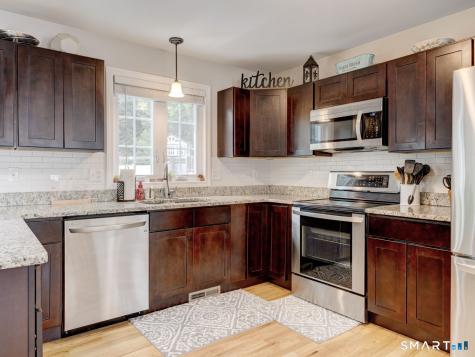 41 Marina Court Meriden CT 06451