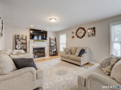 41 Marina Court Meriden CT 06451