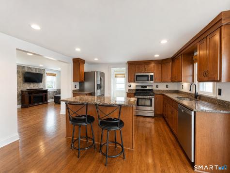 933 East Broadway Milford CT 06460