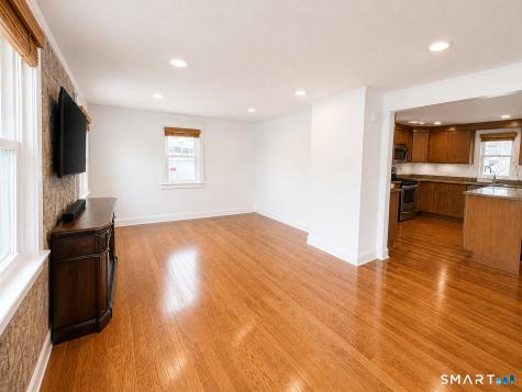 933 East Broadway Milford CT 06460