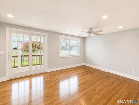 933 East Broadway Milford CT 06460
