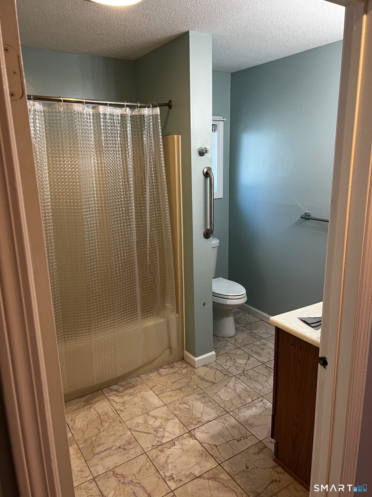 9 Dakota Trail Bristol CT 06010