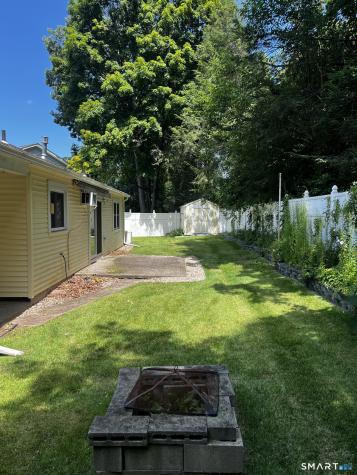9 Dakota Trail Bristol CT 06010