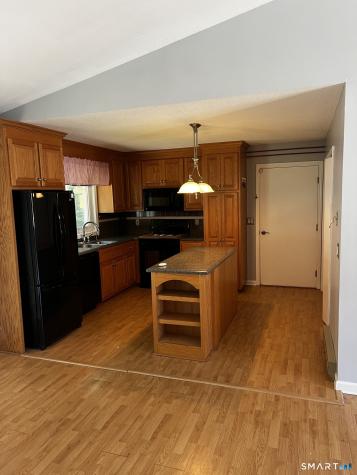 9 Dakota Trail Bristol CT 06010