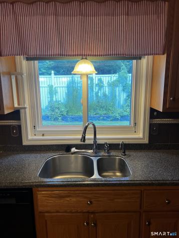 9 Dakota Trail Bristol CT 06010