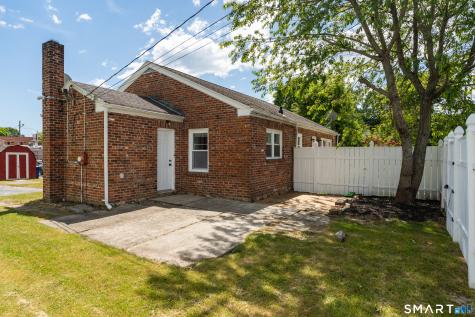 15 Hamast Avenue Waterford CT 06385