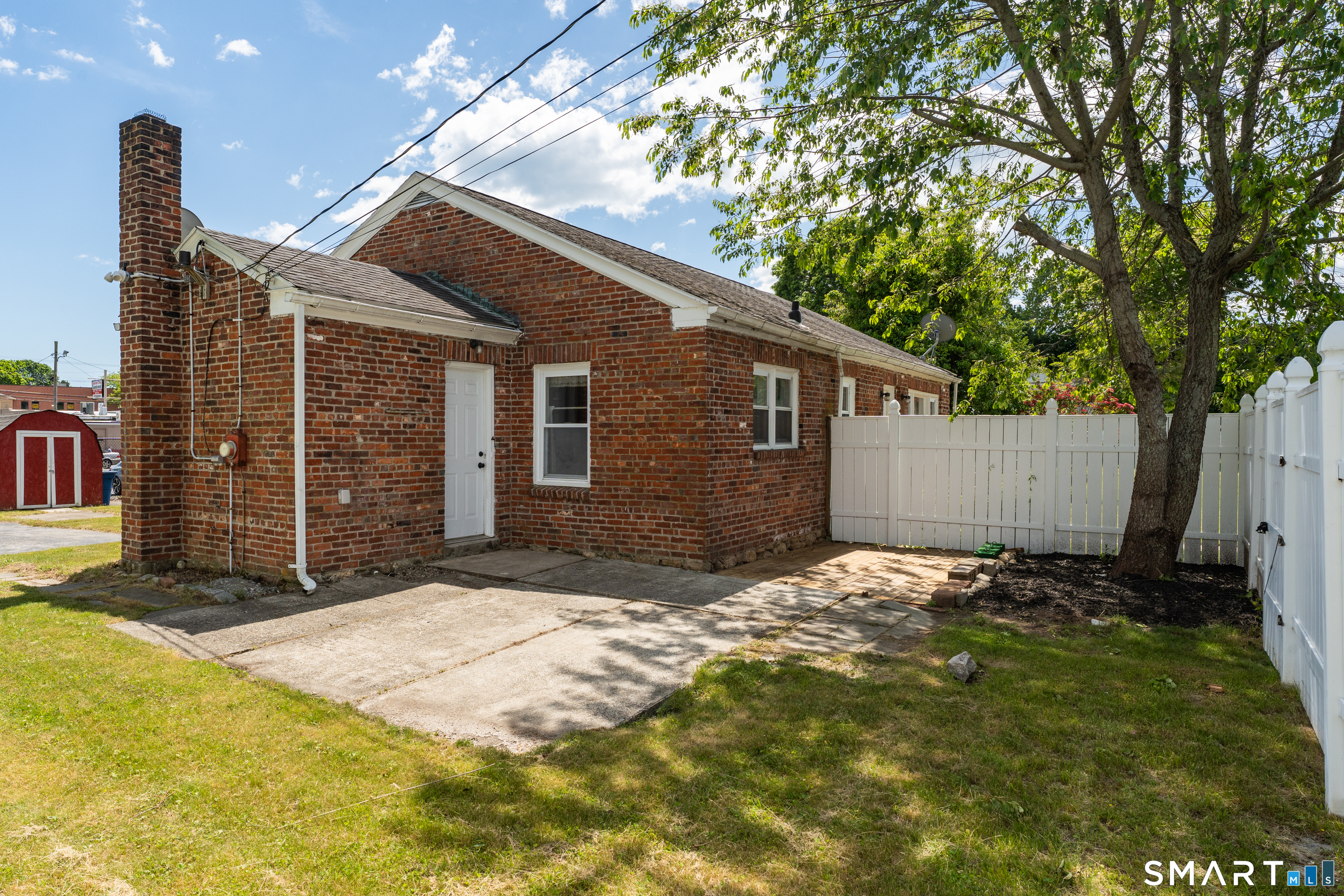 15 Hamast Avenue Waterford CT 06385