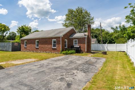15 Hamast Avenue Waterford CT 06385