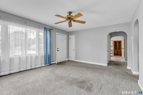 15 Hamast Avenue Waterford CT 06385