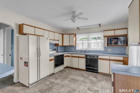 15 Hamast Avenue Waterford CT 06385