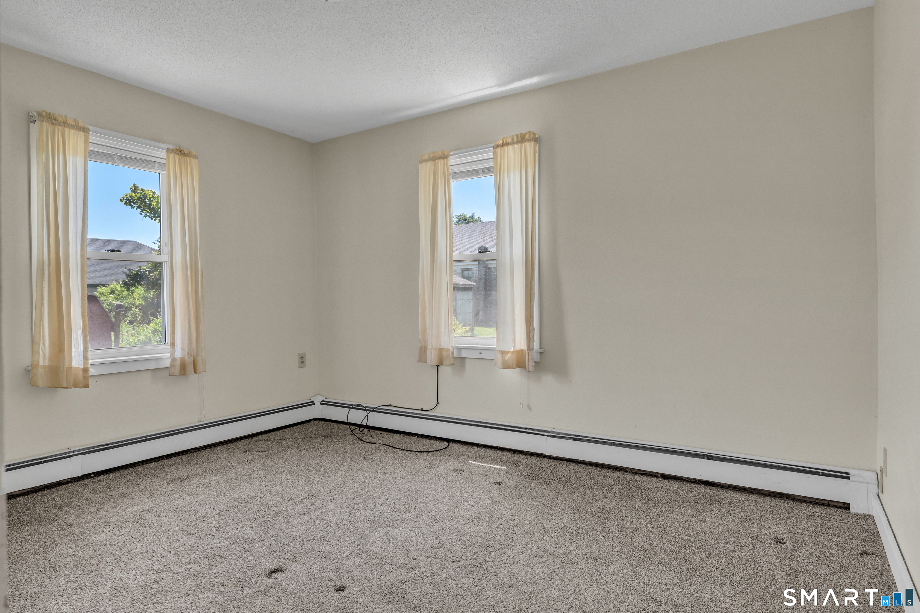 15 Hamast Avenue Waterford CT 06385