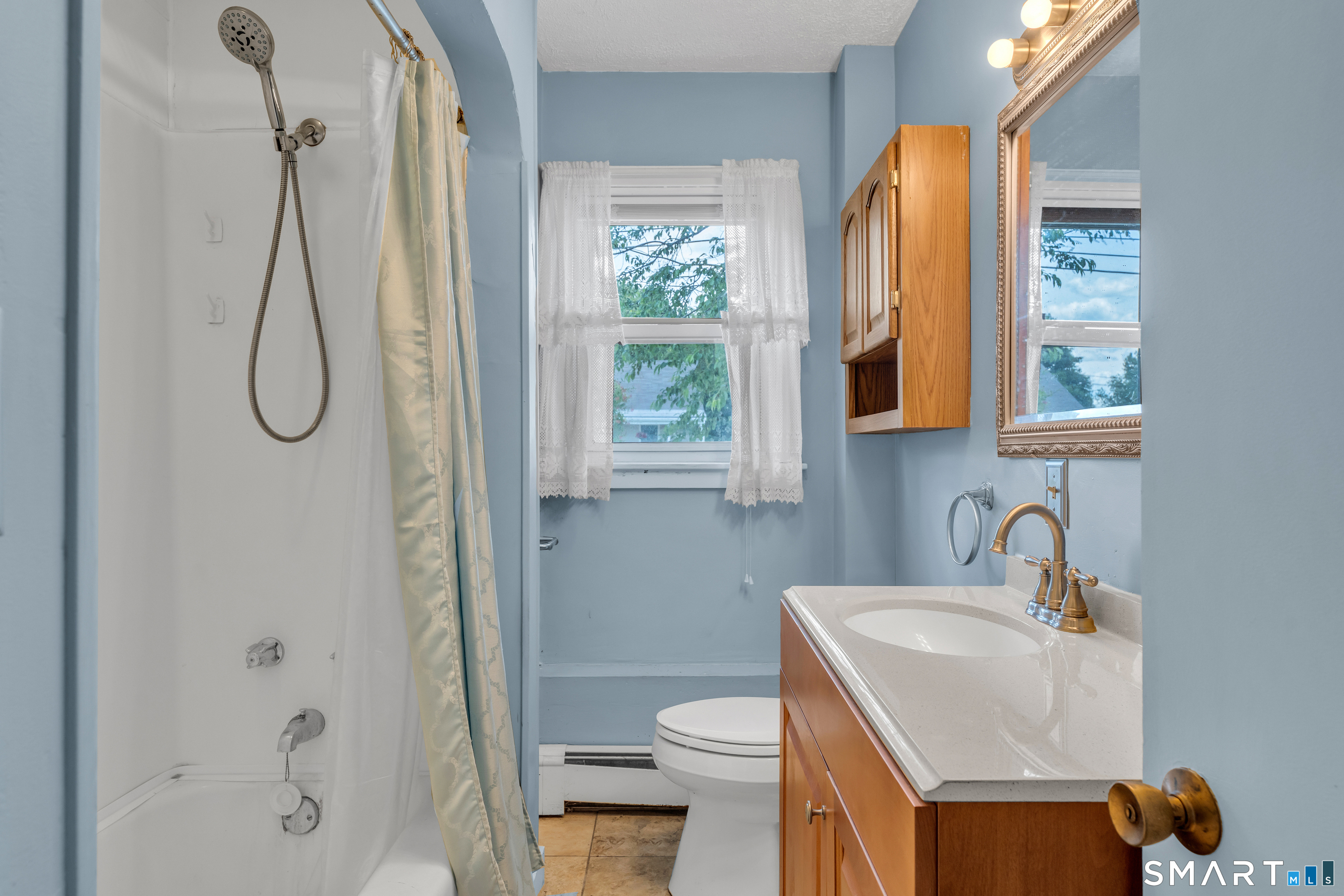 15 Hamast Avenue Waterford CT 06385