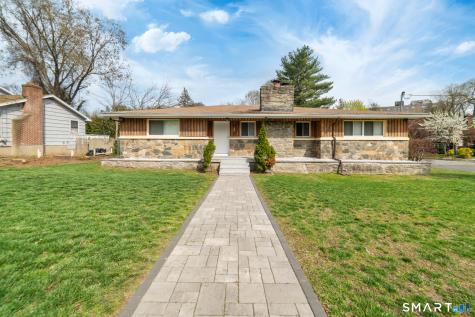 2776 East Main Street Bridgeport CT 06610