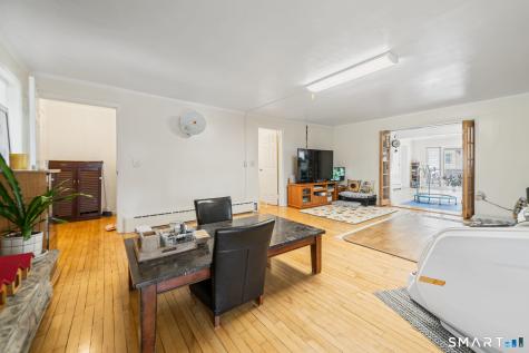 2776 East Main Street Bridgeport CT 06610