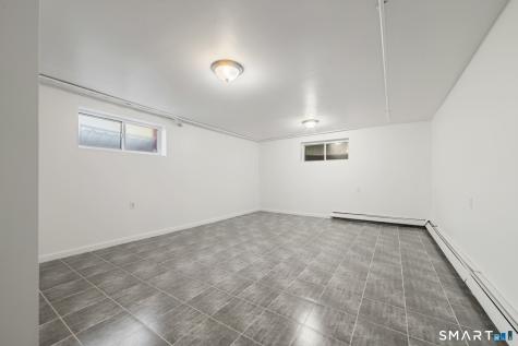 2776 East Main Street Bridgeport CT 06610
