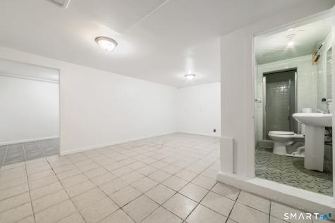 2776 East Main Street Bridgeport CT 06610