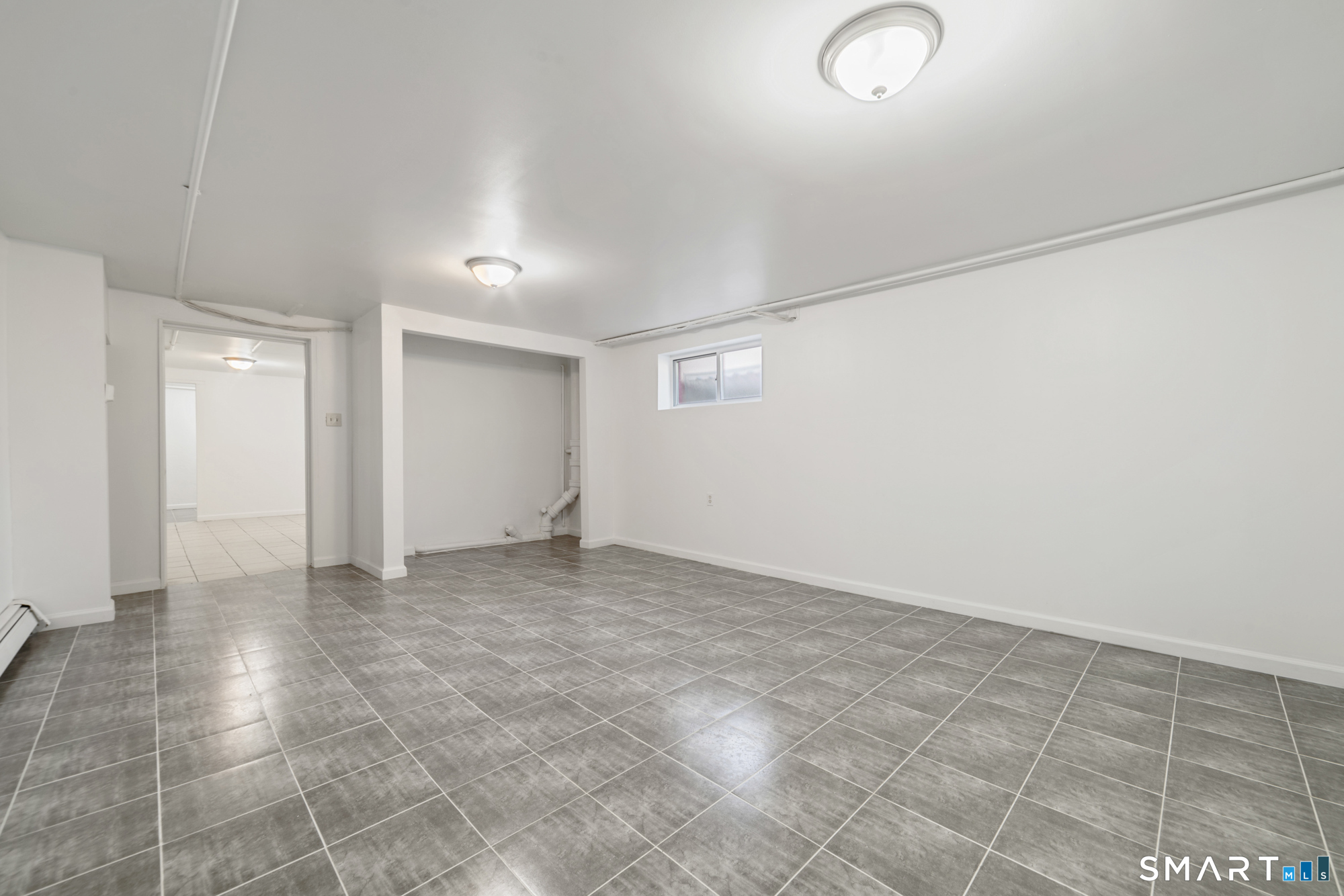 2776 East Main Street Bridgeport CT 06610