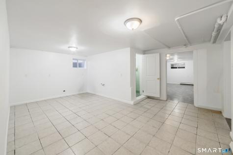 2776 East Main Street Bridgeport CT 06610