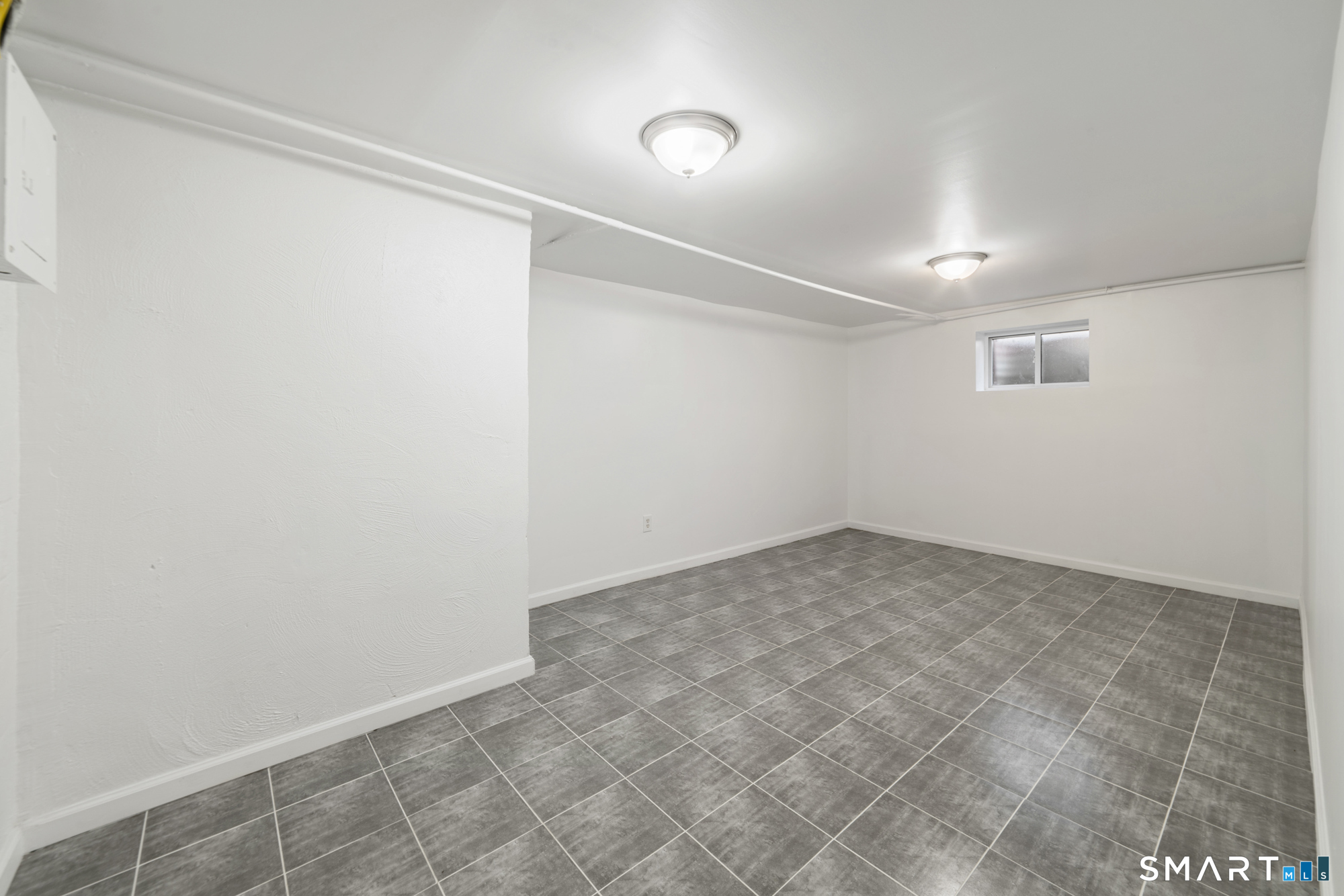2776 East Main Street Bridgeport CT 06610
