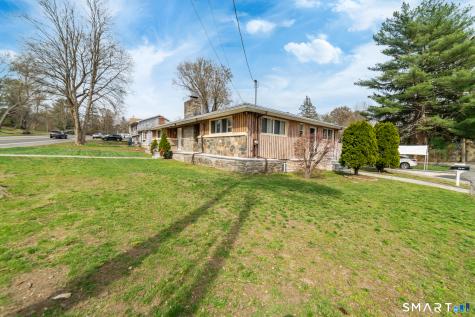 2776 East Main Street Bridgeport CT 06610