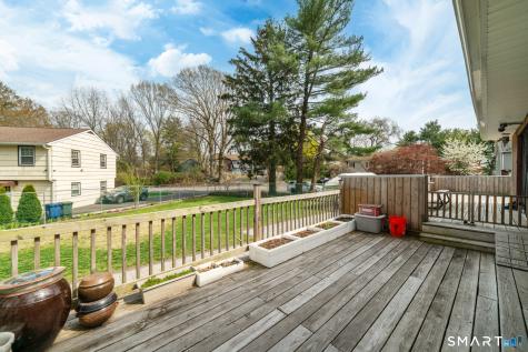 2776 East Main Street Bridgeport CT 06610