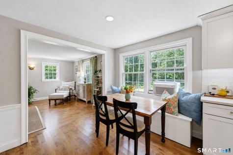 4 Lincoln Lane Simsbury CT 06089