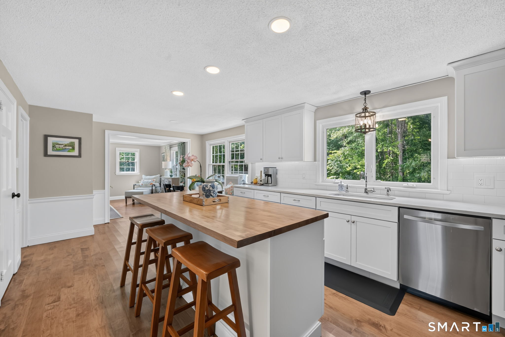 4 Lincoln Lane Simsbury CT 06089