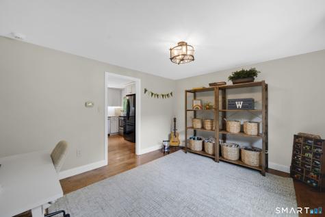 4 Lincoln Lane Simsbury CT 06089