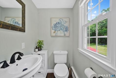 4 Lincoln Lane Simsbury CT 06089