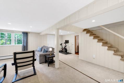 4 Lincoln Lane Simsbury CT 06089